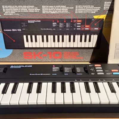 Casio SK-10 32-Key Sampling Keyboard
