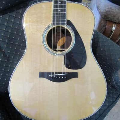 Yamaha LL16RD Jumbo Body HC image 6