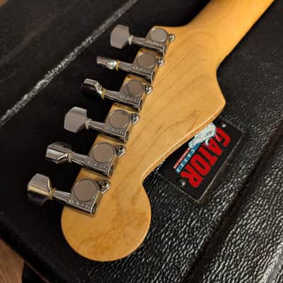 Fender Contemporary Stratocaster Electric Guitar SSS Japan Mid 1980s Lake Placid Blue W/HSC image 10