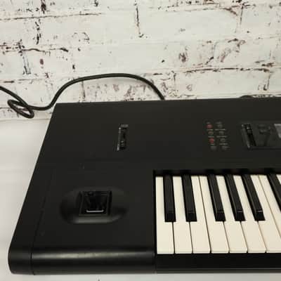 Korg M1 61-Key Music Workstation Synthesizer image 3