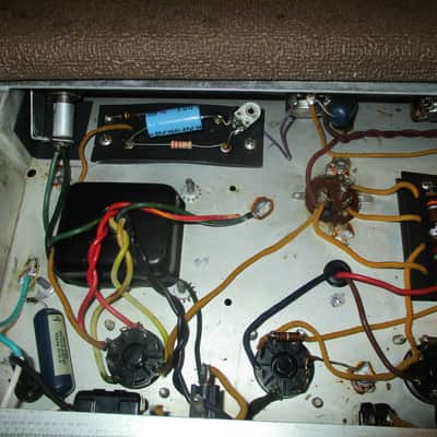 Fender Princeton 6G2 Brownface 12-Watt 1x10" Guitar Combo  1961 - 1963 - Brown- Original handle included image 24