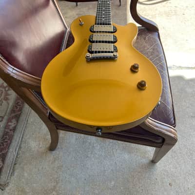 Robin Avalon Deluxe 2009 Metallic Gold image 8