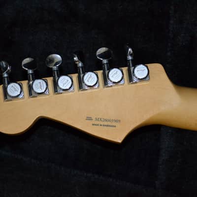 Custom Build Strat-Style - Gloss Black - Seymour Duncan Black Winter Pickup image 8