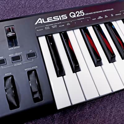 Alesis Q25 25 Key USB/MIDI Keyboard image 6