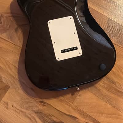 Fender Stratocaster 2001 Black Maple with Chainsaw case image 5