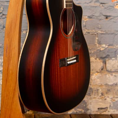 Larrivee OMV-40 2025 - Tobacco Sunburst image 3