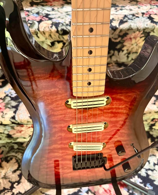 Godin Artisan ST-lll Limited Edition 2026 - Pale Red image 1