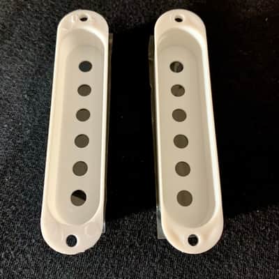 Pickup Covers (2) White - 50 mm Spacing - Single Coil Strat Style image 5