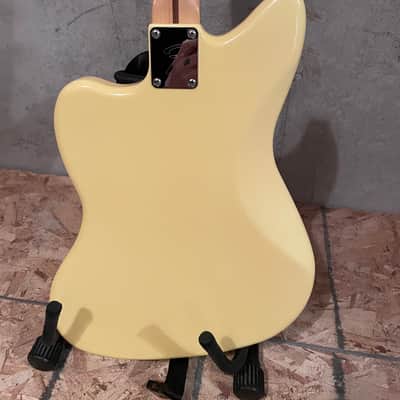 Fender Player Jazzmaster Electric Guitar, Tom Delong Style Buttercream, Pau Ferro Fingerboard. MODDED OUT!! Jazzmaster 2018 - Buttercream image 6
