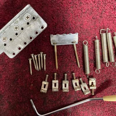 Fender Stratocaster Tremolo assembly Made In USA Pat Pend Saddles 009-4247-049 Relic image 13