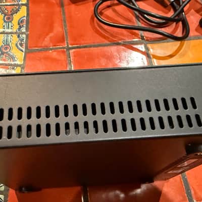 Universal Audio UAD-2 Satellite Thunderbolt 3 OCTO Core Desktop DSP Accelerator 2019 - Present - Gray - Excellent! image 7