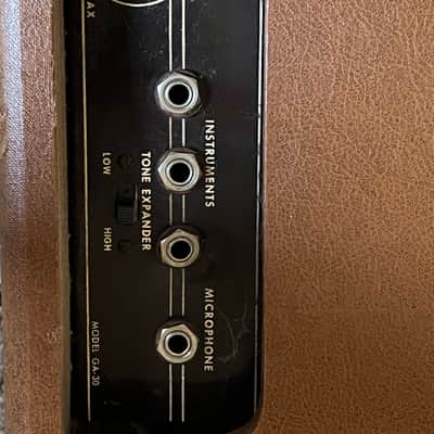 Gibson GA-30 14-Watt 12"/8" Guitar Combo 1948 - 1953 - Brown image 8