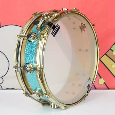 Used 90s DW Edge 5 x 14" Turquoise sparkle Snare, Brass/maple image 8
