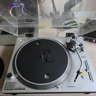 Technics SL-1200GR Turntable (Silver) w/ Ortofon Cart & Dust Cover (33/45/78) image 16