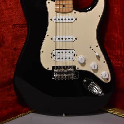 2005 Fender Standard Stratocaster HSS MIM Black w/HSC image 2