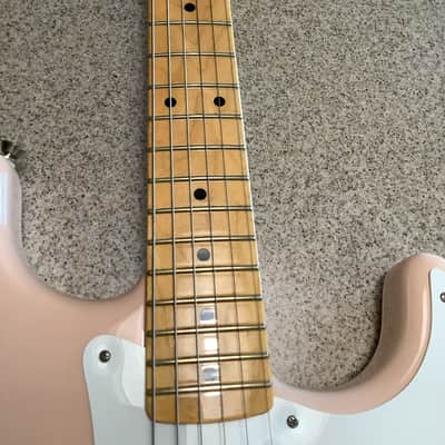 Fender Stratocaster 2018 - Shell Pink image 4