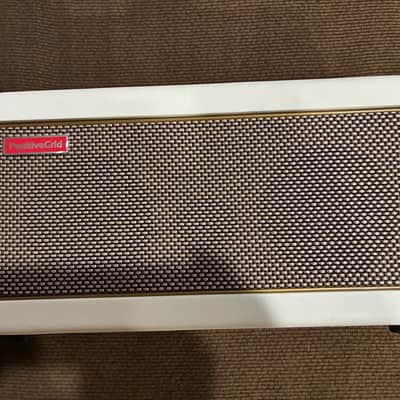 Positive Grid Spark 40 40-Watt 2x4" Modeling Guitar Combo 2021 - Pearl White image 4