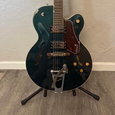 Gretsch G2420T Streamliner Hollow Body with Bigsby 2023 - Present - Midnight Sapphire image 2