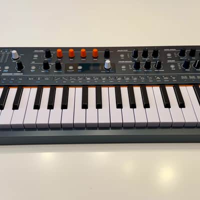 Arturia MiniFreak Polyphonic Hybrid Synthesizer image 2