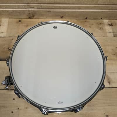 DW Design Series 14x5" Frequent Flyer snare - Red Gloss image 13