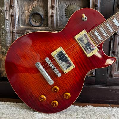 Vintage Epiphone Les Paul Standard 2002 - Cherry Sunburst - Case Included image 1