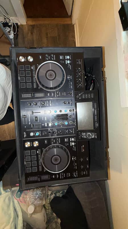 Pioneer XDJ-RX2 Professional Digital DJ System with Touchscreen 2010s - Black image 1