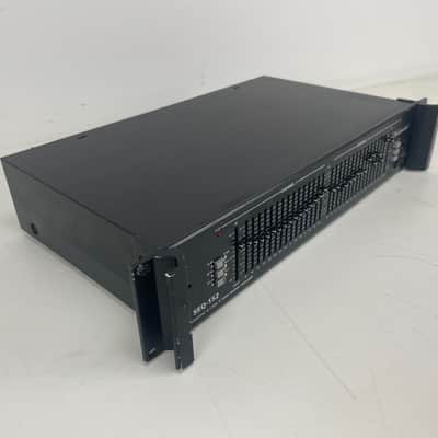 Studiomaster SEQ-152 Pro Graphic Equalizer image 3