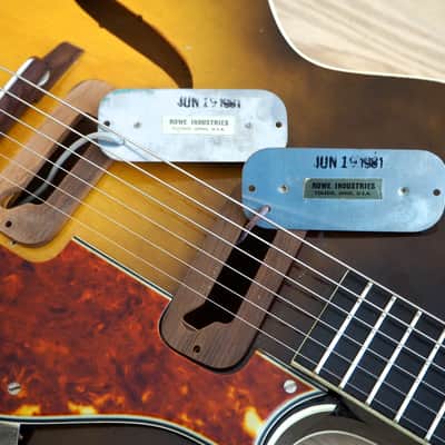 1961 Harmony H74 Meteor Neo Cutaway Vintage Guitar Near Mint DeArmond Gold Foil Pickups w/ohc image 17