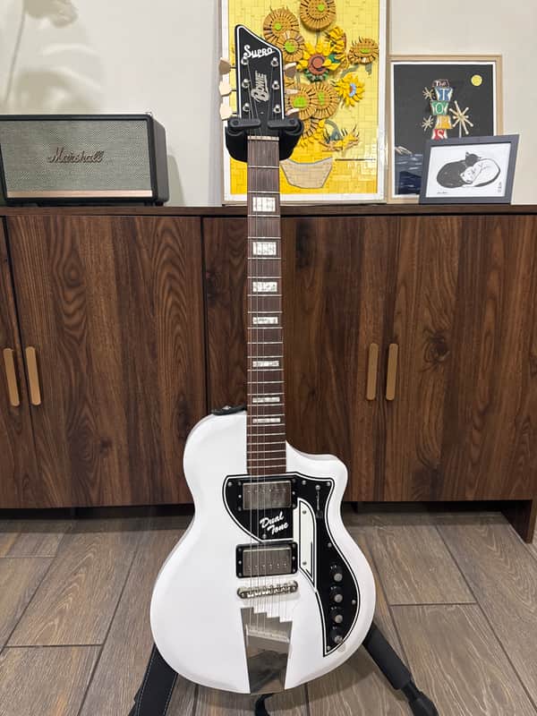 Supro 1224DBHT Limited Edition David Bowie 1961 Dual Tone Hardtail 2019 - White image 1