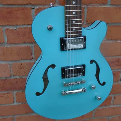 Godin Montreal Premiere HT Laguna Blue /hard case sf image 2