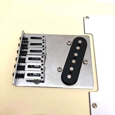 Squier Telecaster Body - Olympic White - extra pickguard image 7