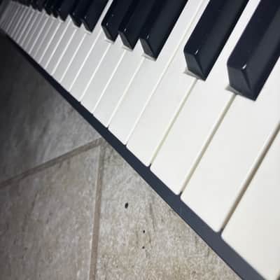 Novation Impulse 49 MIDI Keyboard Controller Gray image 8