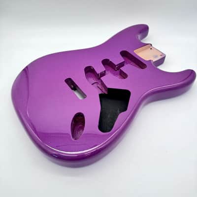 Warmoth Stratocaster body - feather weight - Purple Frost Satin
