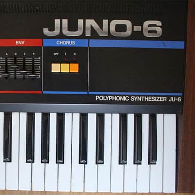 Roland Juno-6 61-Key Polyphonic Synthesizer 1982 - 1984 - Black
