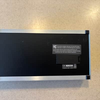 Tech 21 VT Bass Deluxe 2010s - Brushed Aluminum image 2