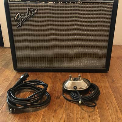 Fender '65 Princeton Reverb Reissue 12-Watt 1x10" Guitar Combo 2008 - Present - Black image 2
