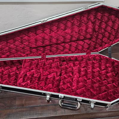 Coffin Case DL125SK Dark Line Series Skull-Embossed Coffin Flight Case 2000 - Black image 8
