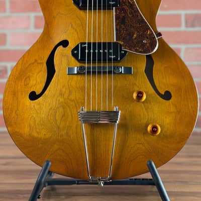Godin 5th Avenue Jumbo P90 Hollow-Body Electric Guitar - Harvest Gold image 2