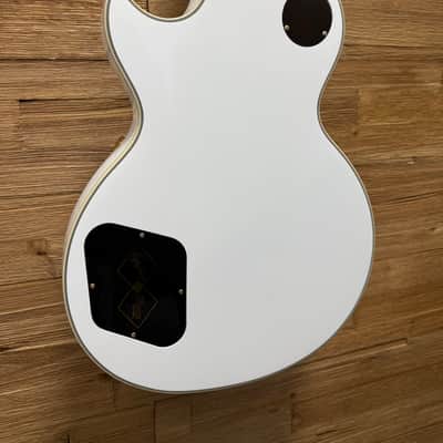 Epiphone Les Paul Custom "Inspired by Gibson Custom" Guitar 2024 - Alpine White 8lbs 5oz w/Hard Case. New! image 15