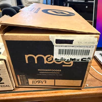 Moog MF-101 Moogerfooger Low Pass Filter with EP2 Expression Pedal 1998 - 2018 - Black image 6