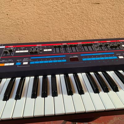 Roland Juno-106 61-Key Programmable Polyphonic Synthesizer image 7