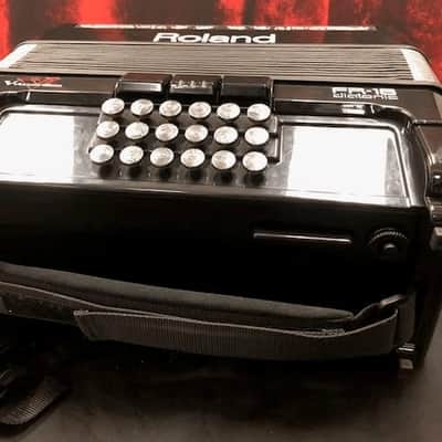 Roland FR18 image 5