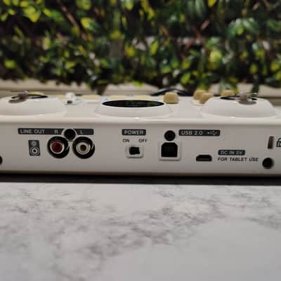 TASCAM MiNiSTUDIO Creator US‑42 USB Audio Interface – Streaming/Podcast Mixer – Tested image 5