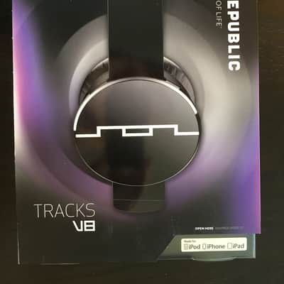 Sol Republic Tracks V8 Black On-Ear Headphones image 3