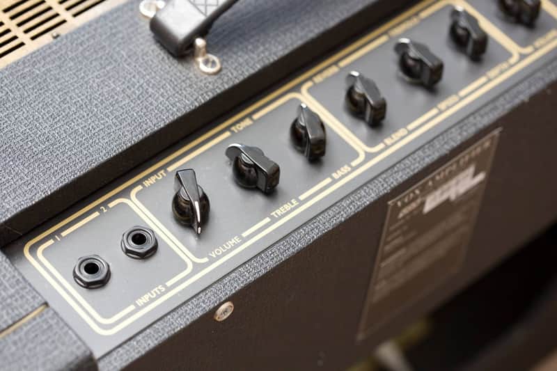 Vox AC15TB2 15-Watt 2x10" Guitar Combo 1996 - 2004 image 3