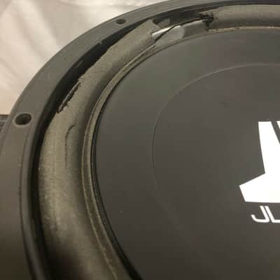 JL Audio 10W3V2-D4 10" Subwoofer w. Grill Bild 5