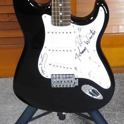 Fender Squier Affinity Series Stratocaster -- Signed by Winter Brothers and Rick Derringer ! image 7