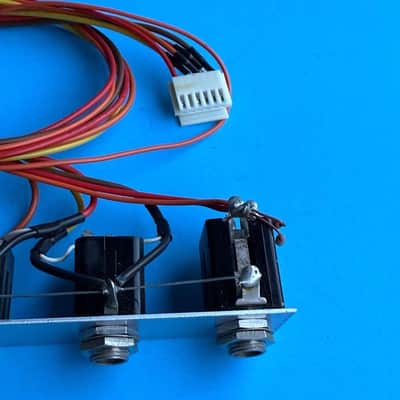 KORG LP-10 Vintage Electronic Piano Synthesizer Part: Rear Socket I/O & Harness image 8