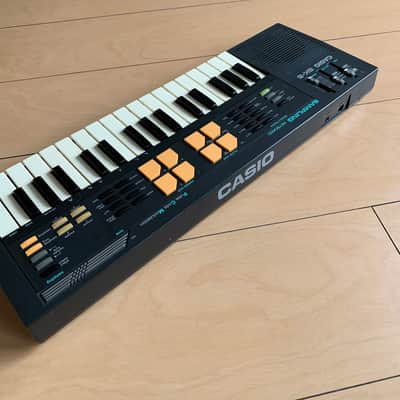 Casio SK-5 Vintage 8-bit/9.3kHz Lo-Fi Sampling Keyboard | Tested Fully Working image 4