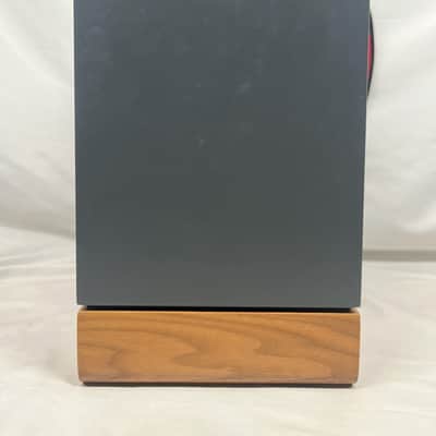 Output Frontier 6.5" 2-Way Active Studio Monitors - Pair (Powered by Barefoot) image 13